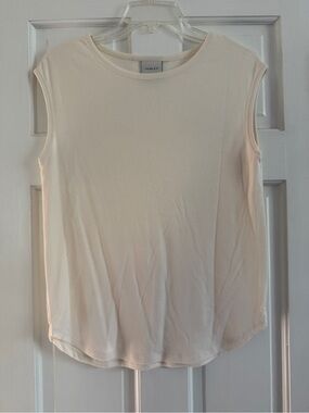 Varley Sleeveless Crewneck Tank Top in Pale Cream, Size XS.